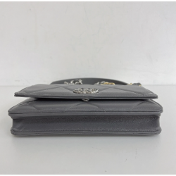 MK [ Pre-owned ] Chanel 19 Wallet On Chain ( Grey )