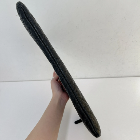 YL [ Pre-owned ] Chanel Boy clutch - Black / phw